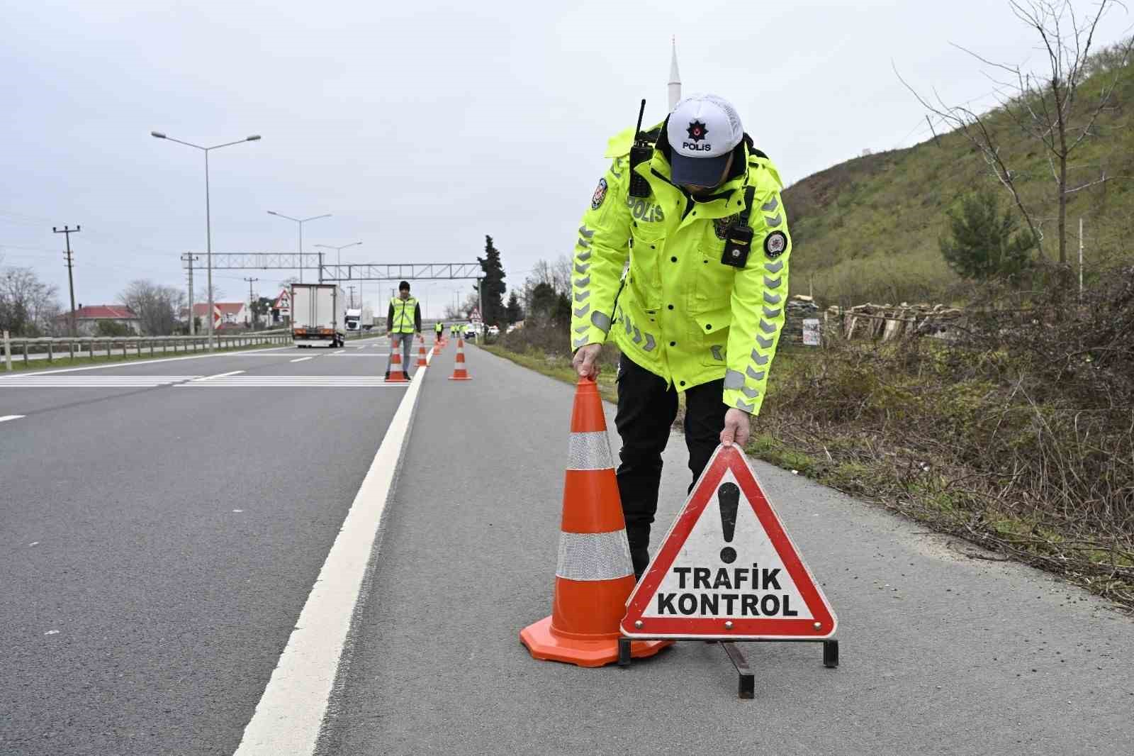 Ordu’da bir haftada 17 binden fazla araç ve sürücüsü denetlendi
?v=1