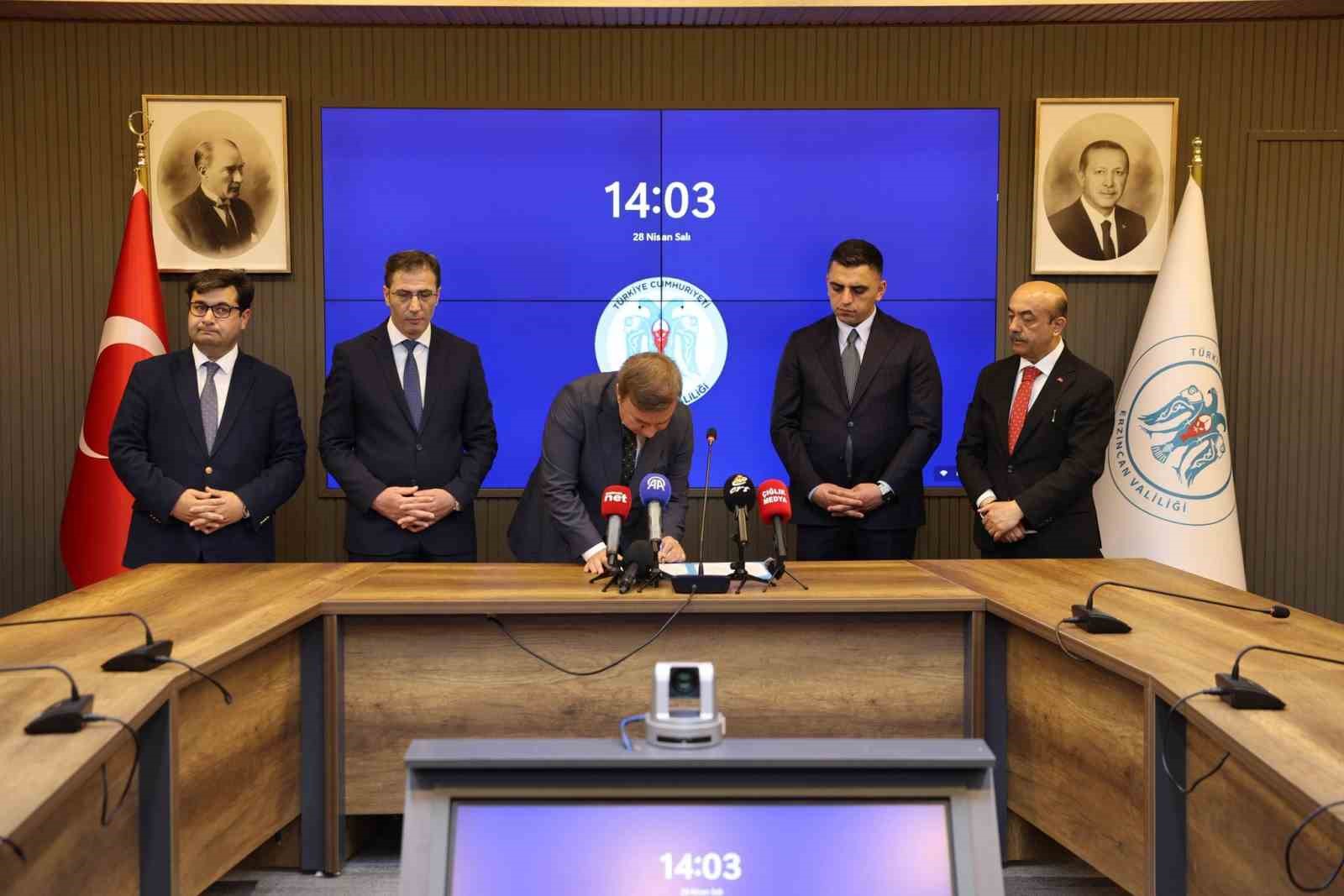 Erzincan’da  Gönülden Gönüle  projesi için imzalar atıldı
?v=1