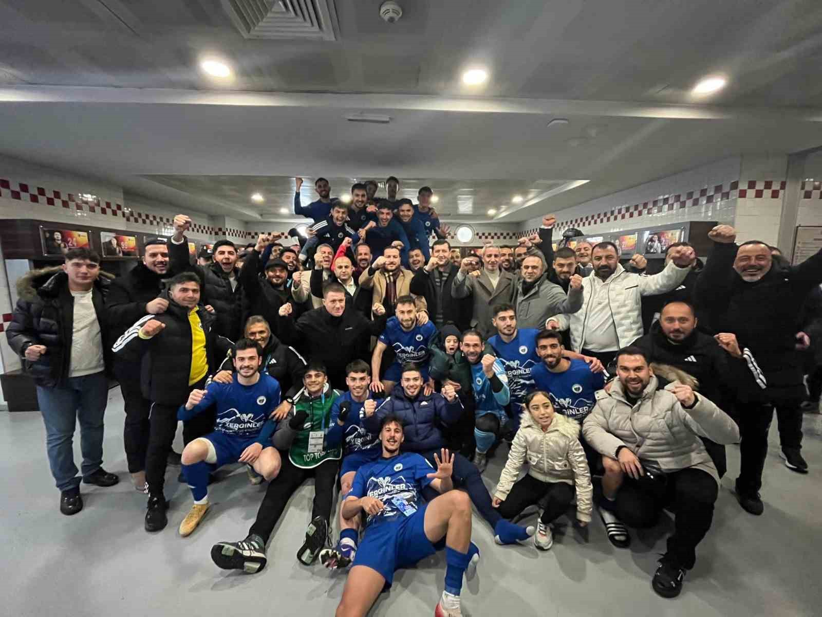 MHP’li Baki Ersoy:  Erciyes 38 FK, küllerinden doğan bir takım 
?v=1