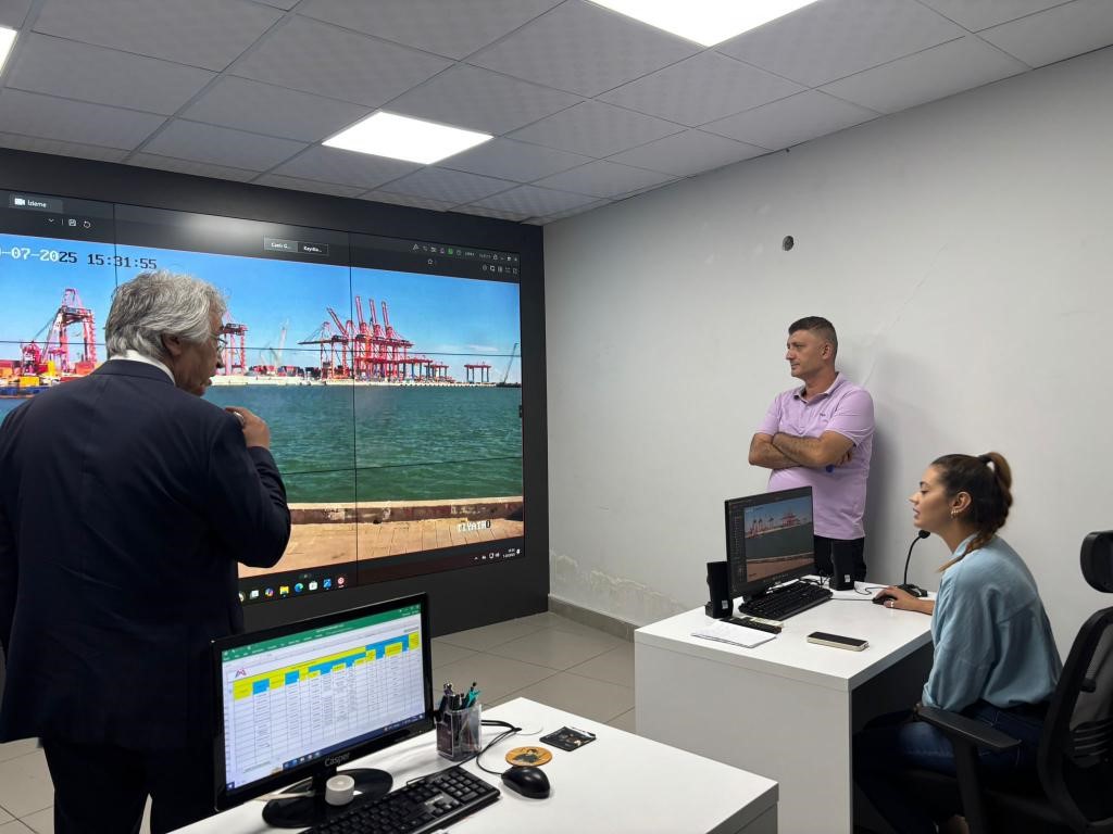 Mersin Büyükşehir, uluslararası standartlarda yönetim modeliyle öncü oldu
?v=1