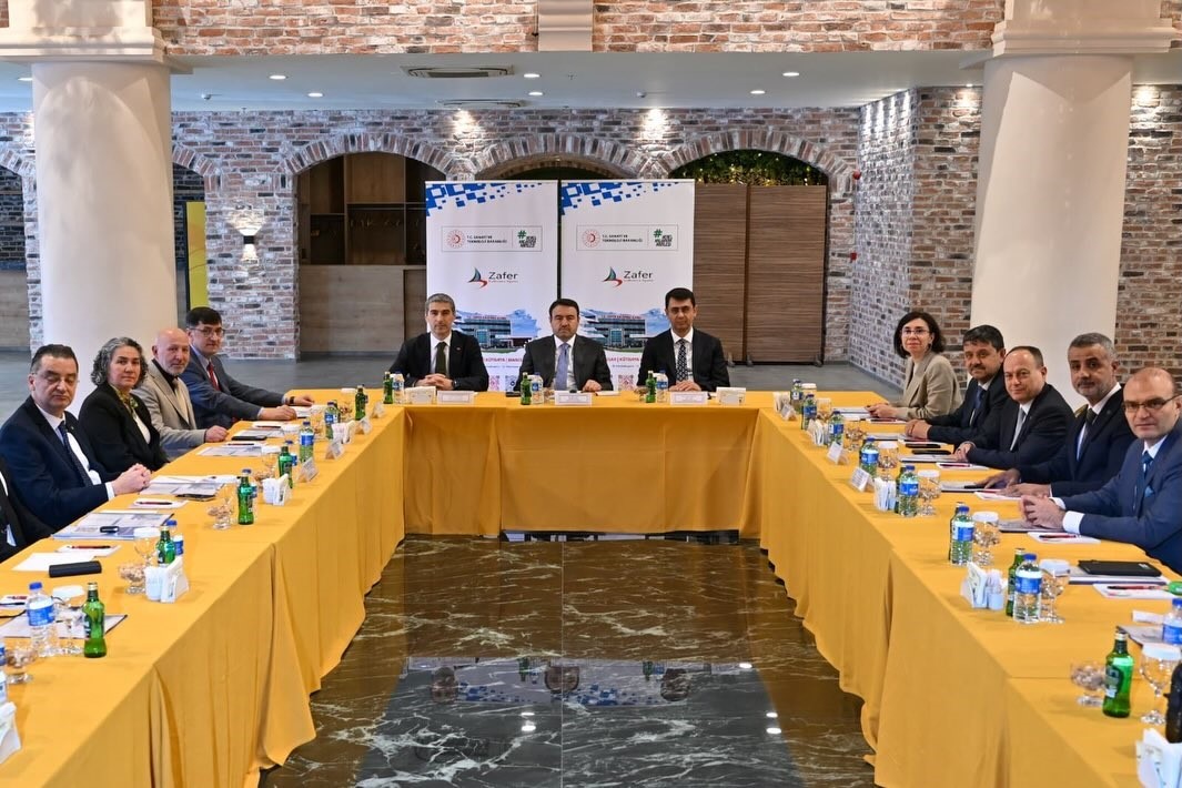 Bölgesel kalkınma hedefleri Uşak’ta masaya yatırıldı
?v=1