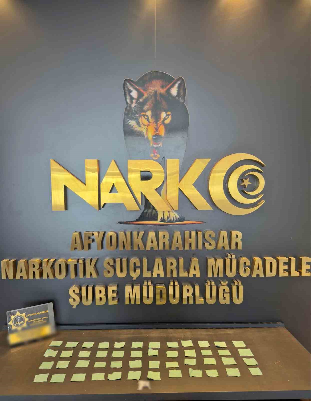 Polisten torbacı operasyonu: 1 gözaltı
?v=1