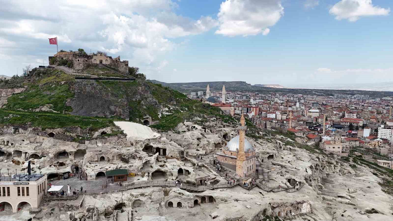 Nevşehir’de tarihi karar: Kapadokya Mahallesi resmileşti
?v=1