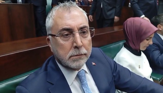 Bakan Işıkhan:  Emekli ikramiyelerinin erken ödenmesi için çalışma yapabiliriz 
?v=1