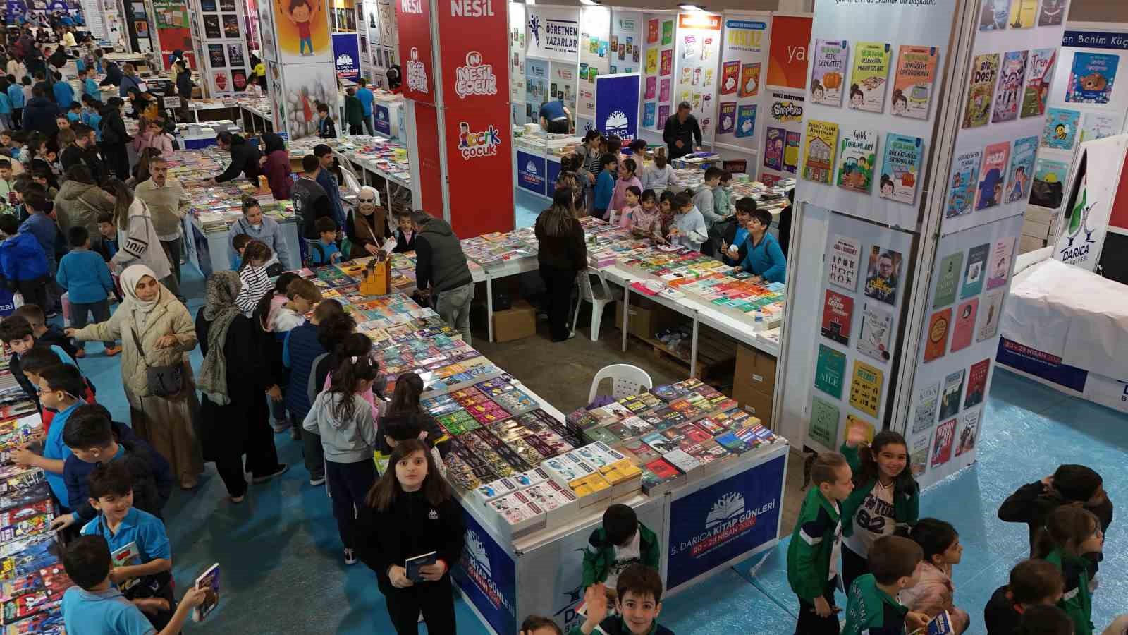 Darıca 5. Kitap Fuarı’nı binlerce kişi ziyaret etti
?v=1