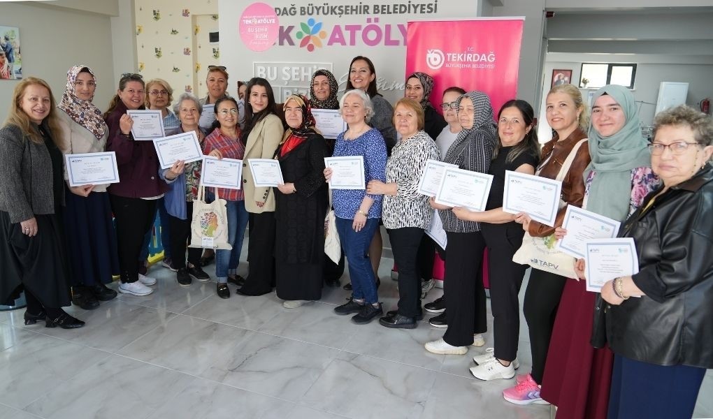 Kadınlar bilinçlenerek güçlendi
?v=1