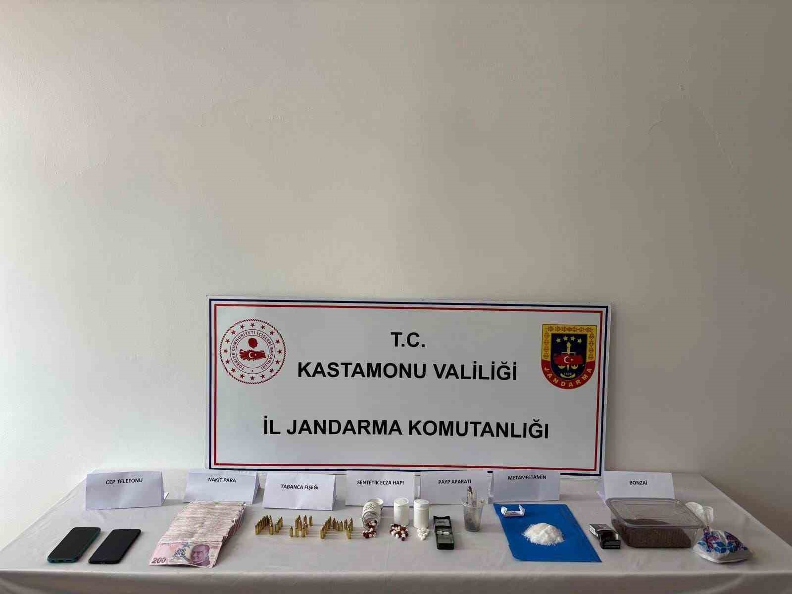 Uyuşturucu operasyonunda yakalanan sanıkların yargılanmasına devam edildi
?v=1