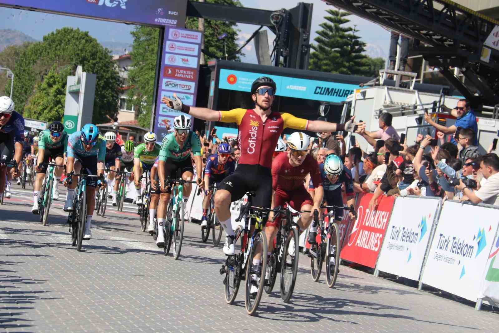 Cumhurbaşkanlığı Türkiye Bisiklet Turu 4. etabın galibi Aniolkowski
?v=1