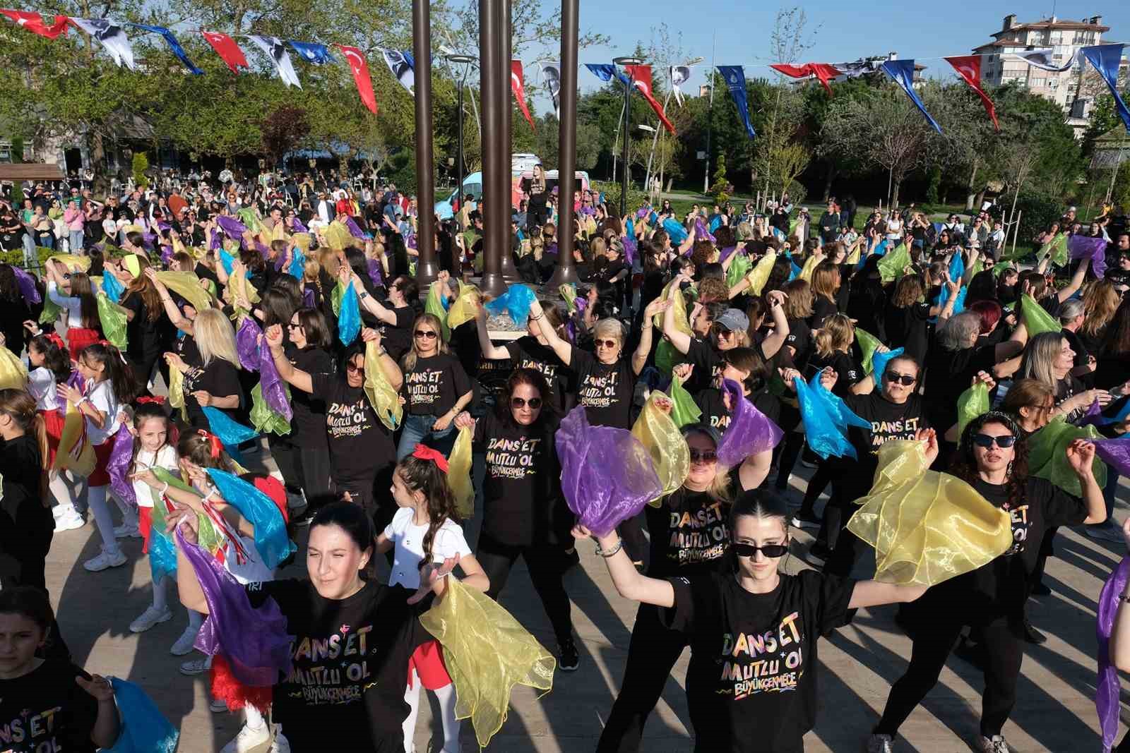 Dünya Dans Günü renkli görüntülere sahne oldu
?v=1