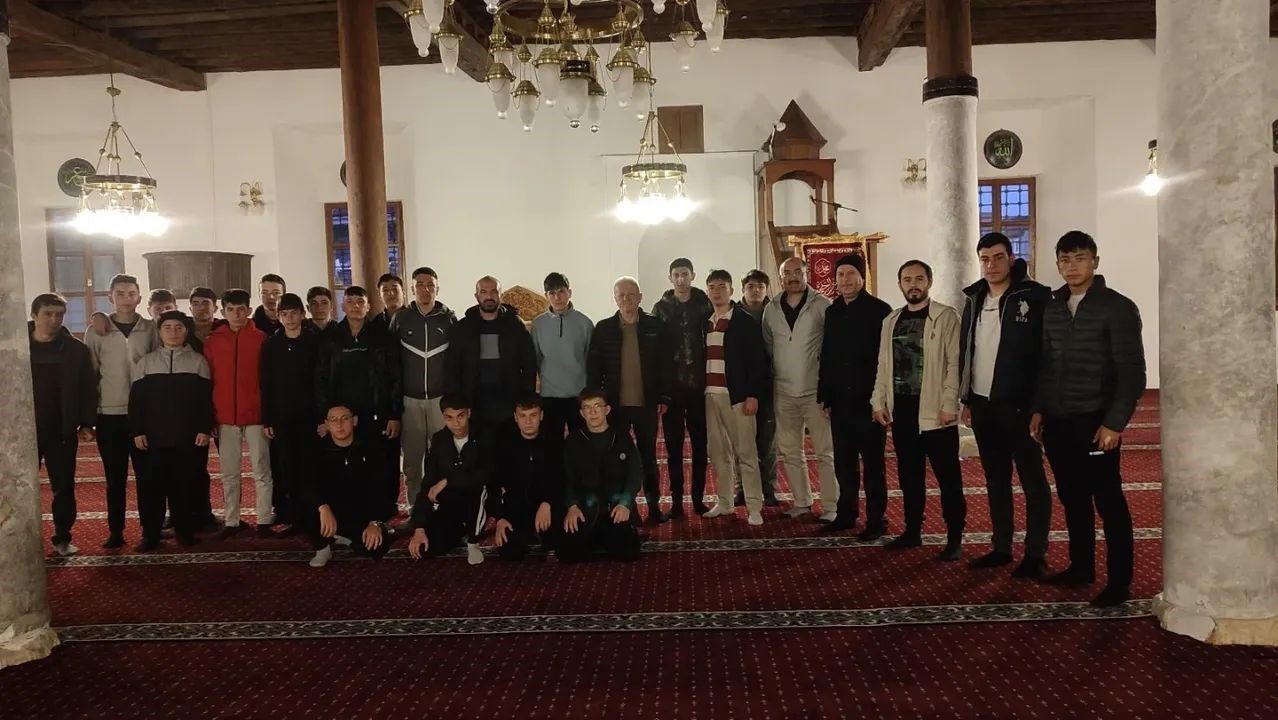 Şuhut’ta ’Sabah Namazı Buluşması’ etkinliği
?v=1