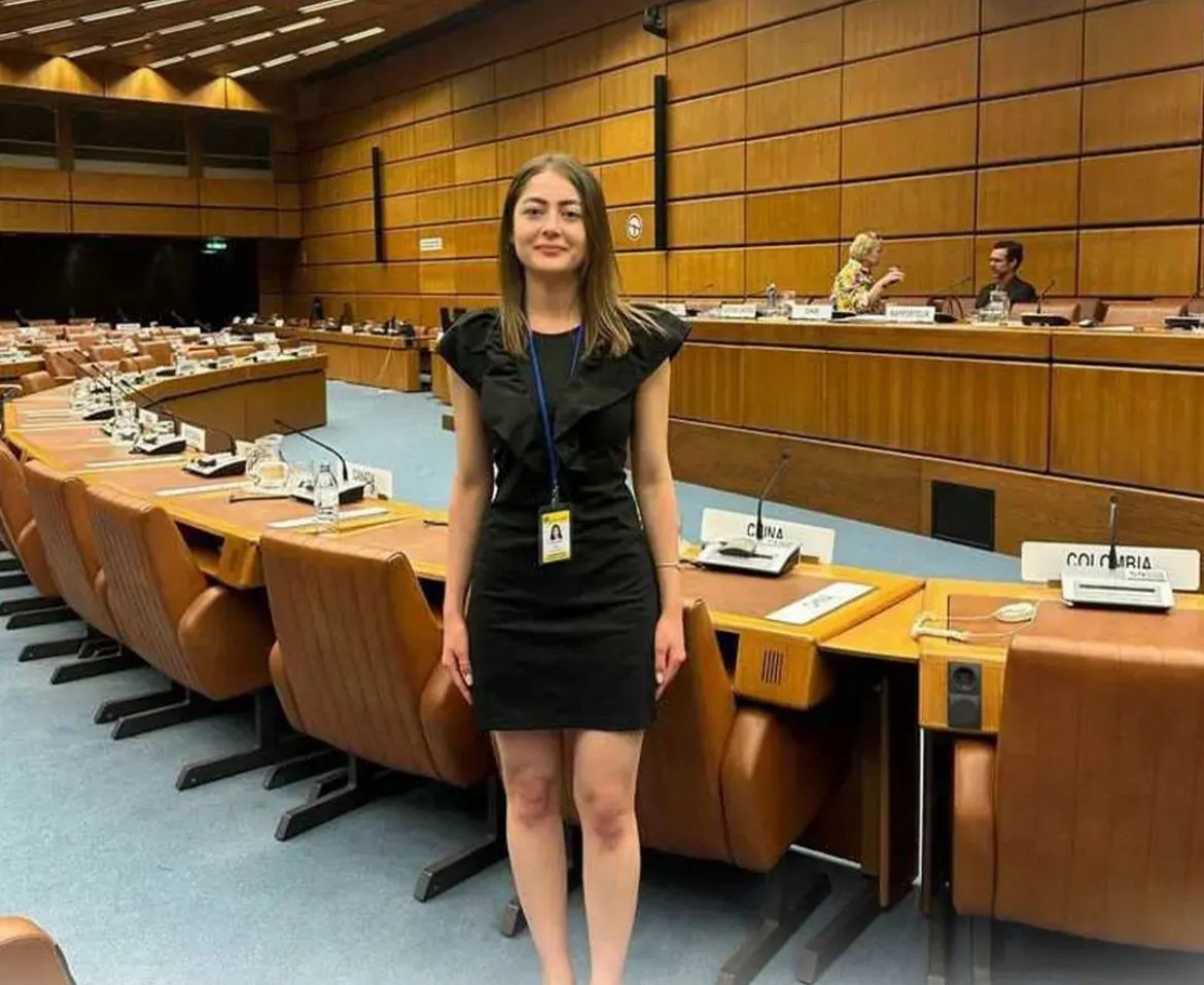 Bursa’da 25 yaşındaki avukata silahlı saldırı düzenleyen şüpheli yakalandı
?v=1