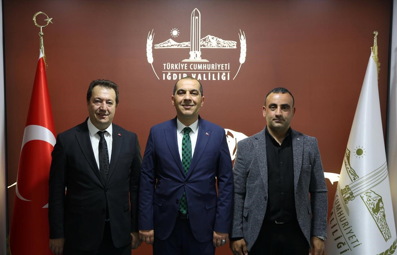 İHA’dan Vali Taşolar’a ziyaret
?v=1