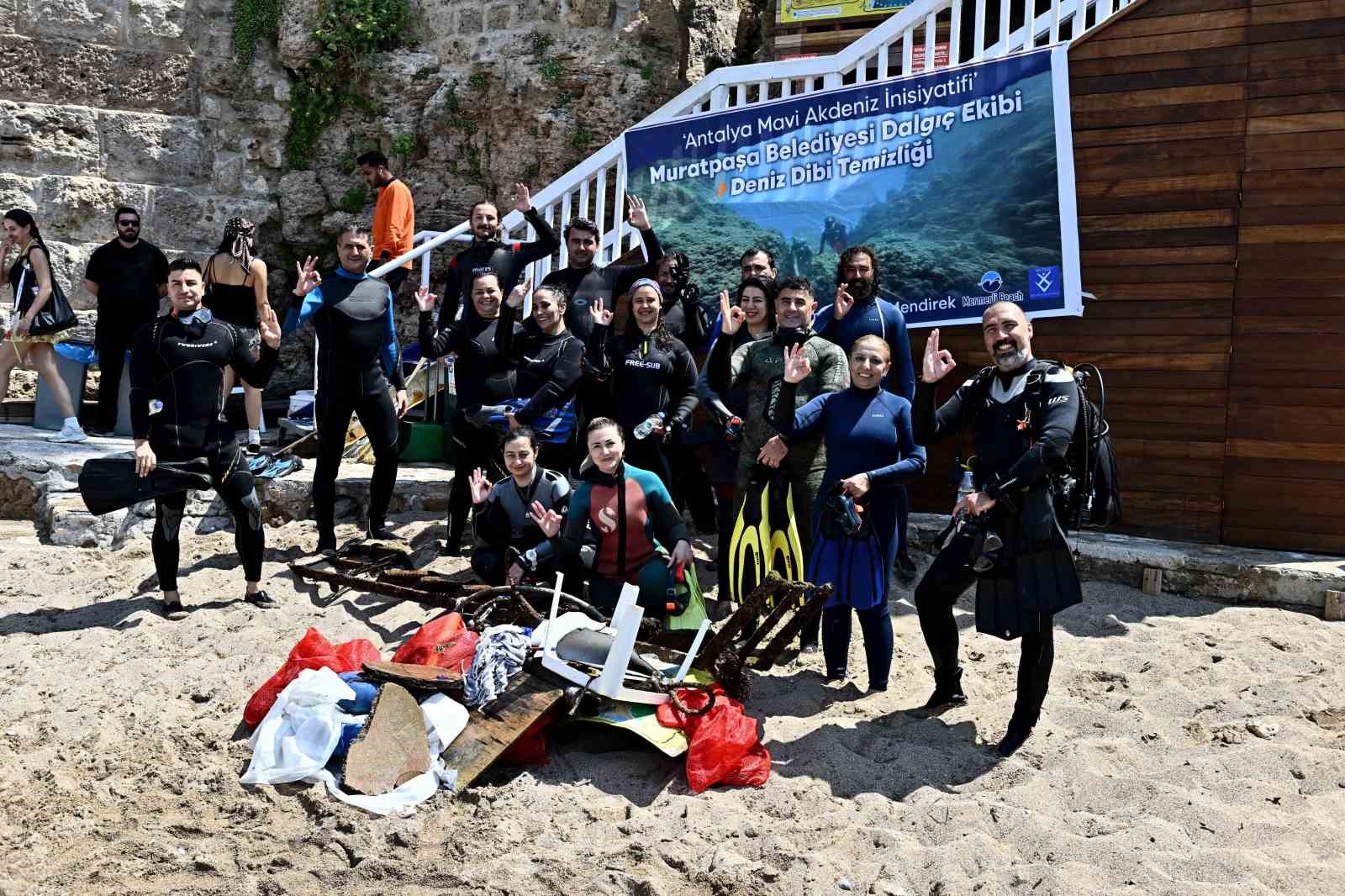 Mermerli Plajı’nda deniz dibi temizliği
?v=1