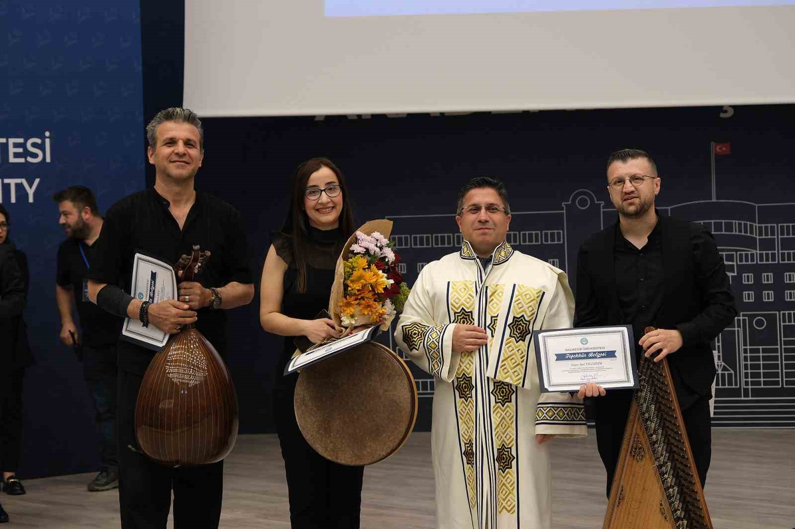 Balıkesir’de 147 öğretim üyesinin atama ve yükselmesi gerçekleştirildi
?v=1