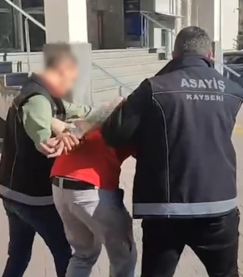 23 yıl hapis cezası bulunan şahıs yakalandı
?v=1