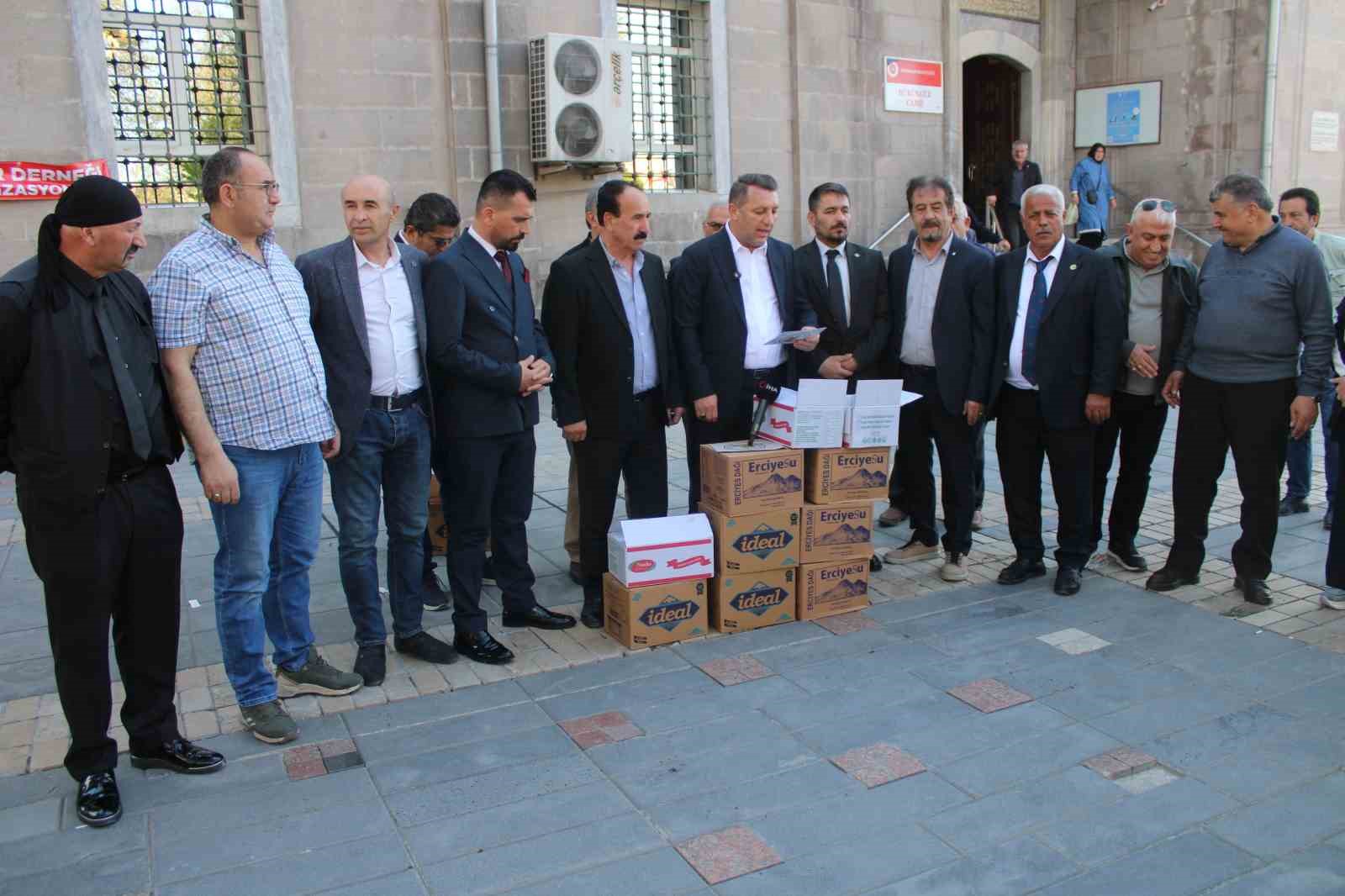 Şarkışlalılar Derneği, okul saldırısında hayatını kaybedenler için mevlit okuttu
?v=1