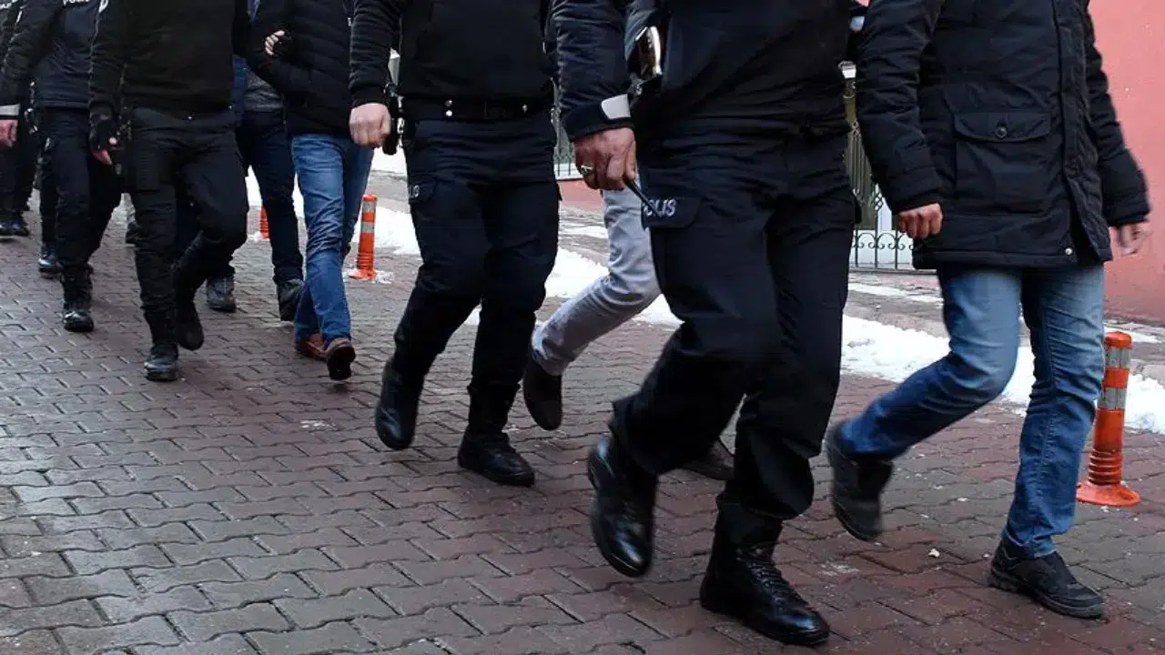 Niğde merkezli 13 ilde  Yasa Dışı Bahis  operasyonu: 31 tutuklama?v=1