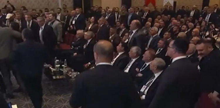 Belediyeler Birliği seçiminde kavga