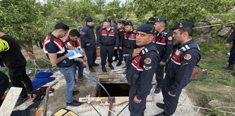 Aksaray’da su kuyusunda temizlik faciası: 3 ölü, 1 ağır yaralı?v=1