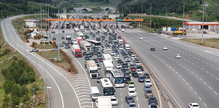 İstanbul’dan kaçış başladı?v=1