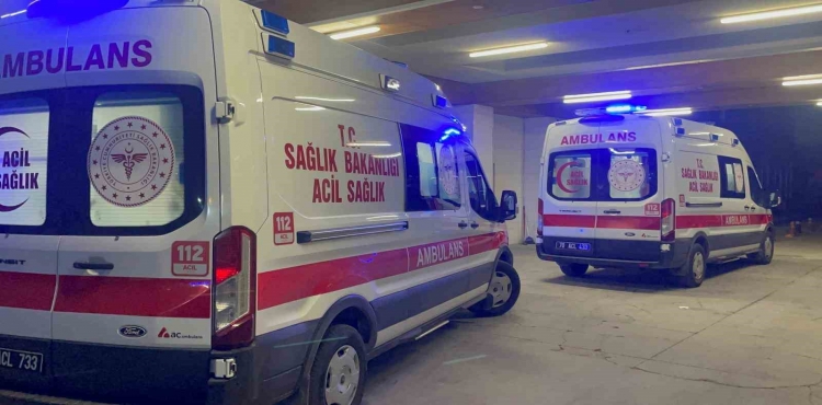 Karaman’da Bir Kadın Tartıştığı Dini Nikahlı Kocasını Bıçakladı?v=1