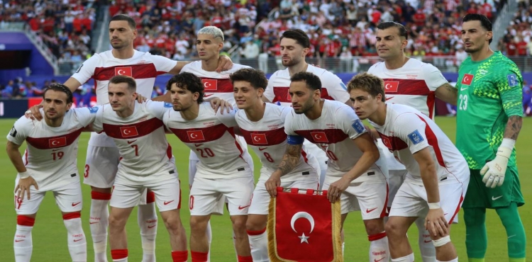 A Milli Futbol Takımı, FIFA Sıralamasında 10 Basamak Birden Düştü?v=1