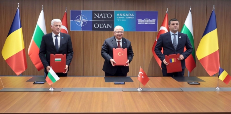 Türkiye, Romanya ve Bulgaristan Arasında Karadeniz İle İlgili Anlaşma İmzalandı?v=1