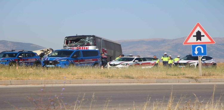 Kazazedeler ve Yakınları Otobüs Firmasından Şikayetçi?v=1