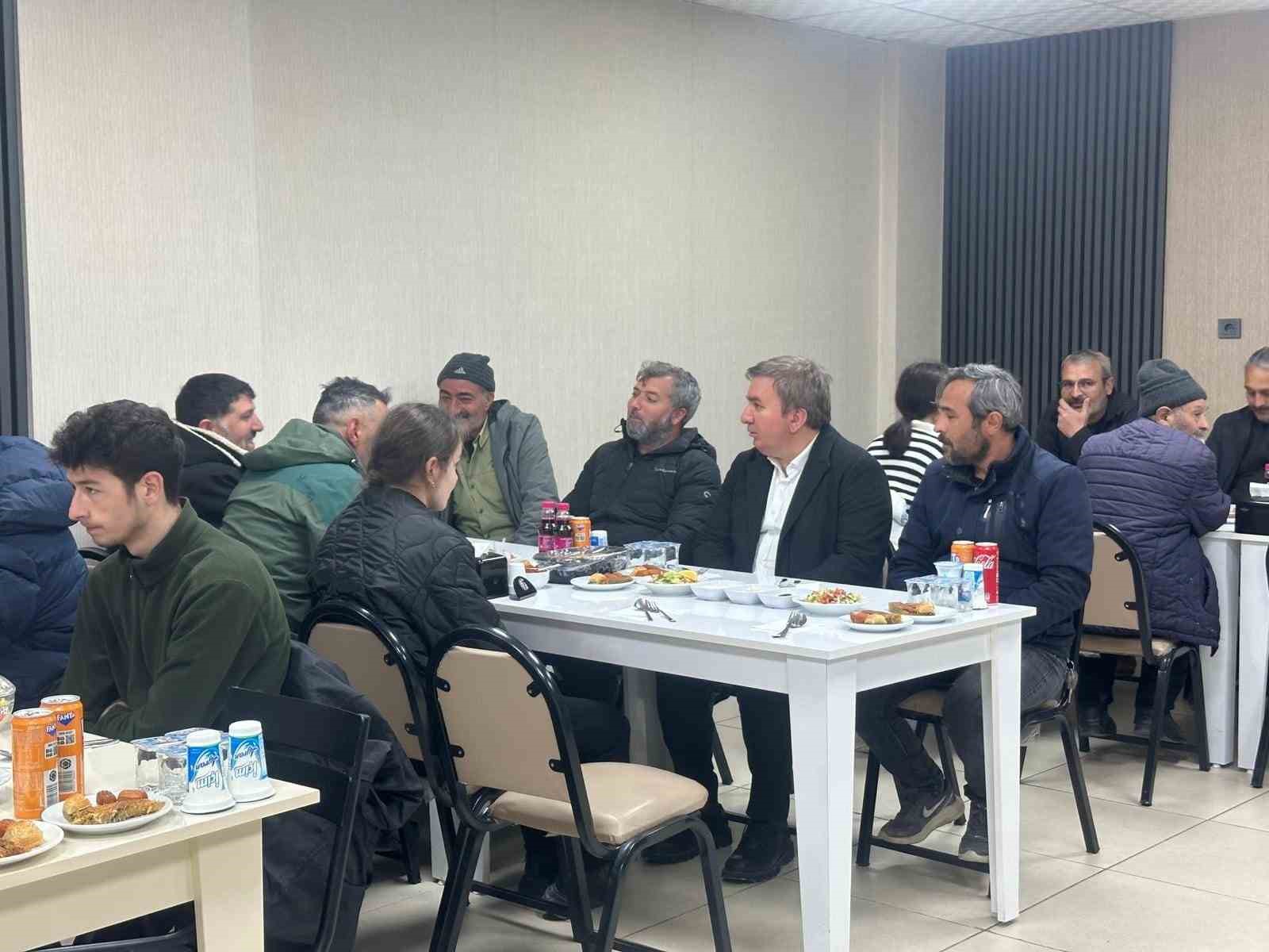 Vali Aydoğdu, maden kazası mağdurlarının aileleriyle iftar yaptı
