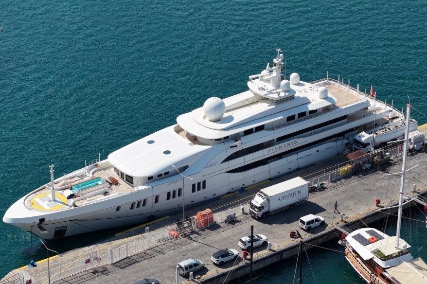 Suudi Milyarderin 125 Milyon Dolarlık Mega Yatı Fethiye’de 100 Ton Akaryakıt Aldı